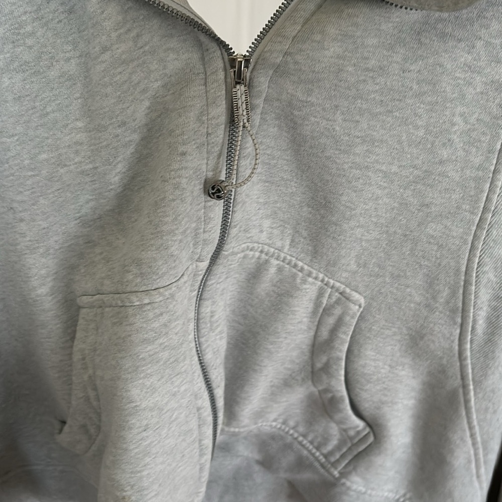 Lululemon Scuba